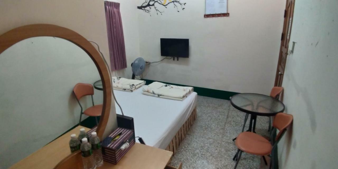 Sun Wu Homestay Dawu Exterior photo