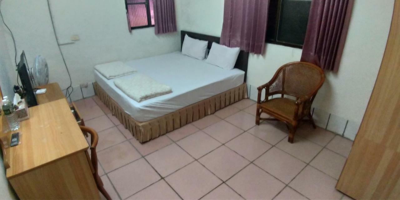 Sun Wu Homestay Dawu Exterior photo