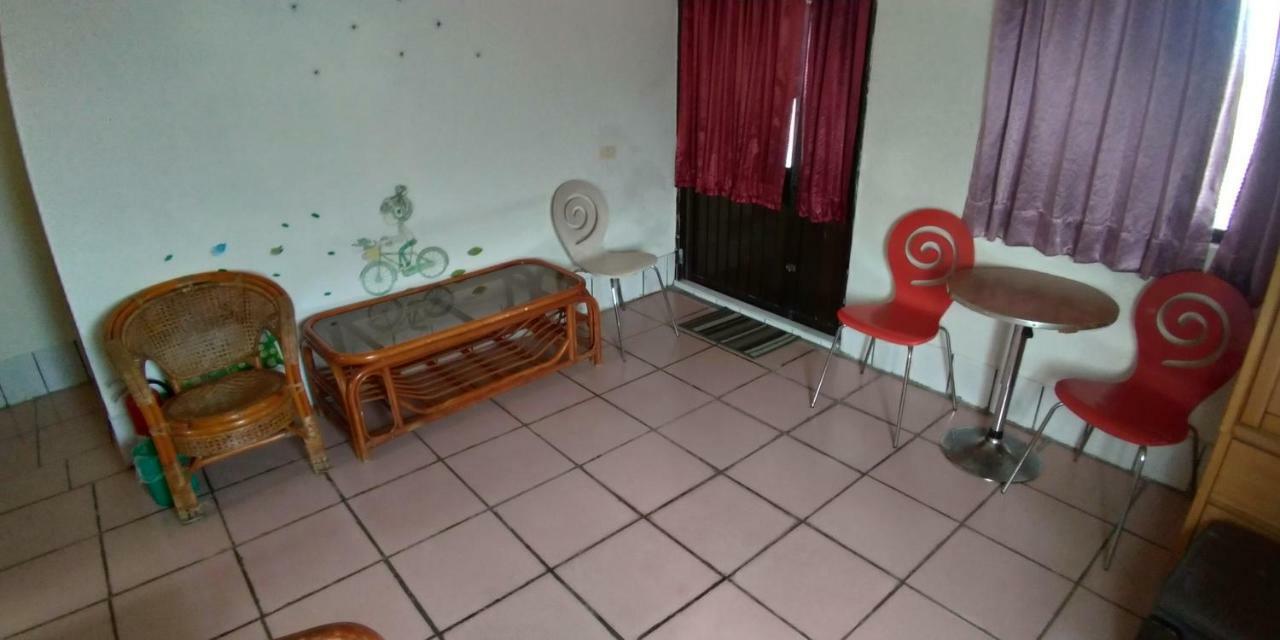 Sun Wu Homestay Dawu Exterior photo